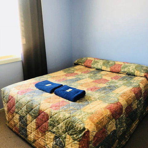 Bay Lodge - Foster Accommodation 39
