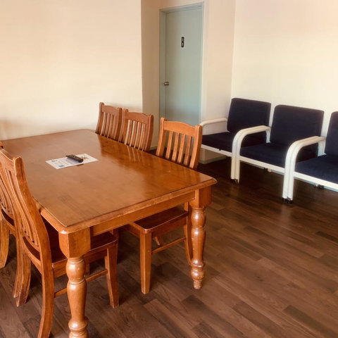 Bay Lodge - Foster Accommodation 6