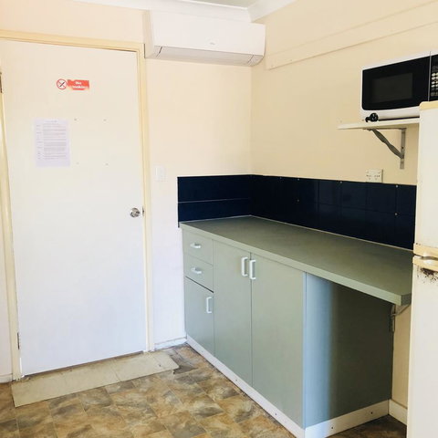 Bay Lodge - Foster Accommodation 42