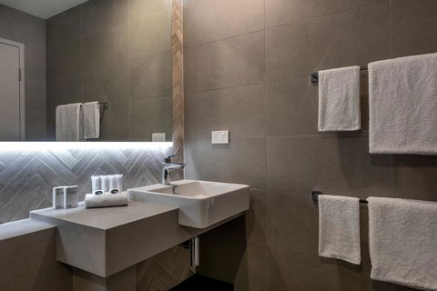 The Adnate Perth - Art Series - Foster Accommodation 21