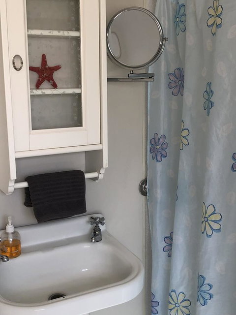 White Sands - Foster Accommodation 4