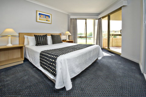 Abbey Beach Resort - Foster Accommodation 20