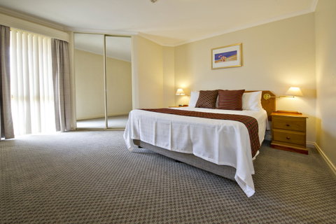 Abbey Beach Resort - Foster Accommodation 9