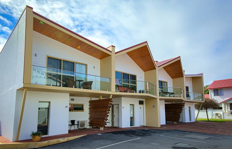 Pelicans Albany Middleton Beach - Foster Accommodation 1