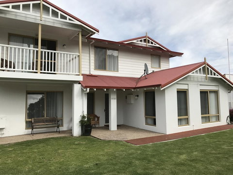 Pelicans Albany Middleton Beach - Foster Accommodation 24