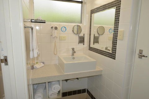 Country Comfort Amity Motel - Foster Accommodation 23