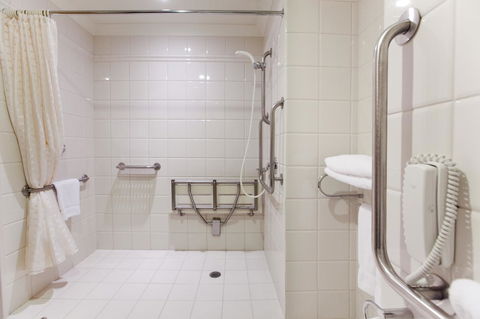 Duxton Hotel Perth - Foster Accommodation 4
