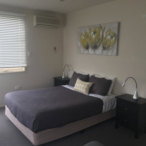Grapevines Boutique Accommodation - Foster Accommodation 10