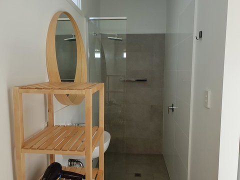 Captain\'s Heritage Cottage - Central Fremantle 2 Bedroom Historic Cottage - Foster Accommodation 12