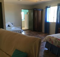 Surf Shack - Foster Accommodation