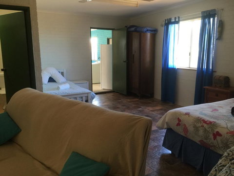 Surf Shack - Foster Accommodation 0