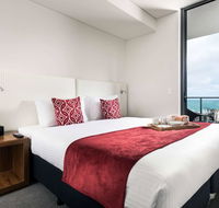Ramada by Wyndham VetroBlu Scarborough Beach - Foster Accommodation