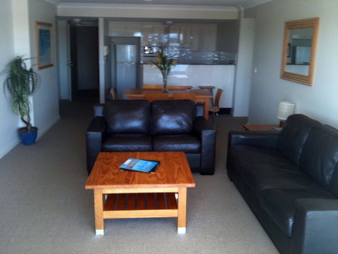 Northpoint Apartments - Foster Accommodation 24