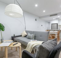 Inner City Stylish apt Walk to Green Square - Foster Accommodation