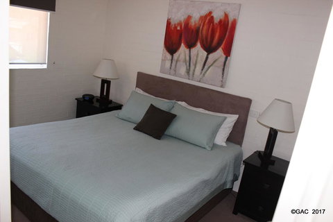 Mollymook Cove Apartments - Foster Accommodation 25