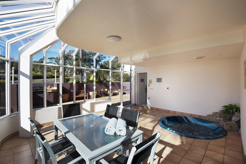 Mollymook Cove Apartments - Foster Accommodation 35