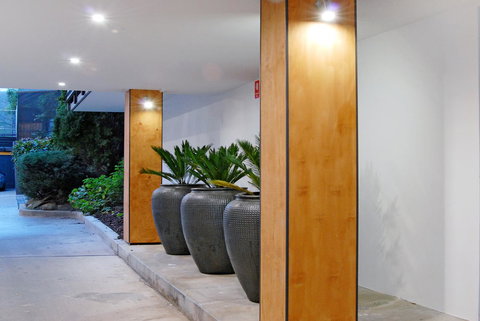 Hotel Nelson - Foster Accommodation 24