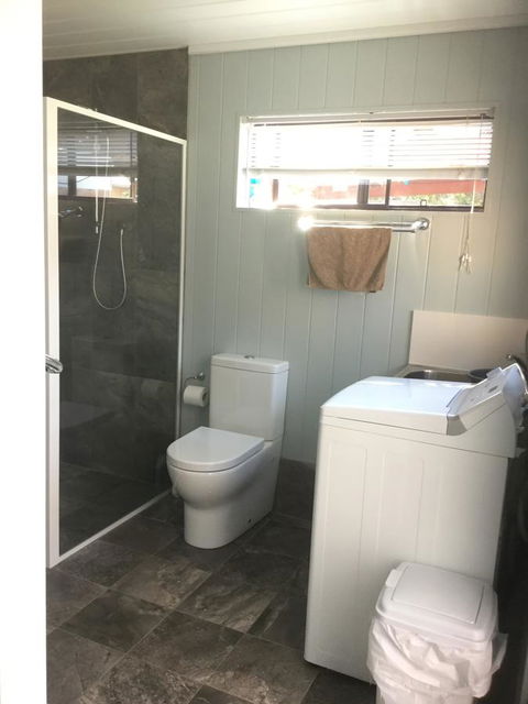 Jetz Bungalow - Foster Accommodation 2