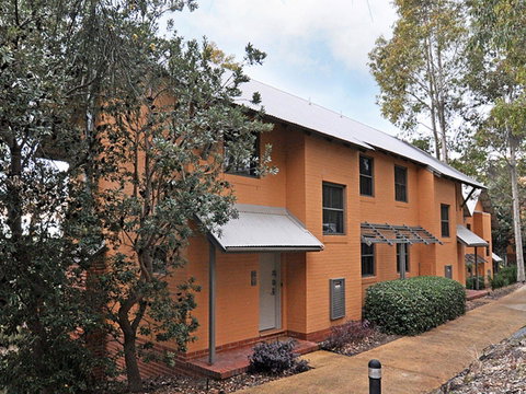 Villa Executive 2br Cypress DS Located Within Cypress Lakes Resort - Foster Accommodation 2