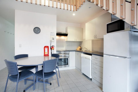 Lantern 1 Bedroom Balcony With Panoramic View - Foster Accommodation 17