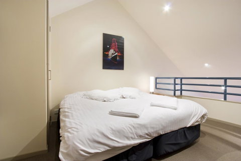Lantern 1 Bedroom Balcony With Panoramic View - Foster Accommodation 34