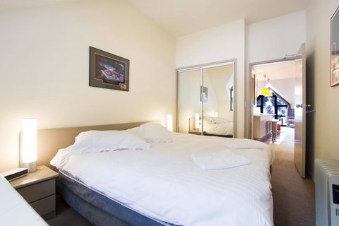 Lantern 1 Bedroom Balcony With Panoramic View - Foster Accommodation 38