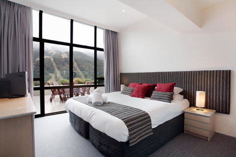 Lantern 1 Bedroom Balcony With Panoramic View - Foster Accommodation 10