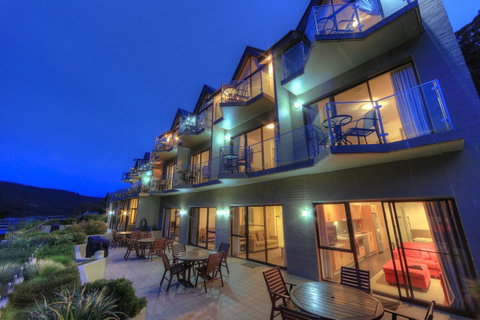 Lantern 1 Bedroom Balcony With Panoramic View - Foster Accommodation 0