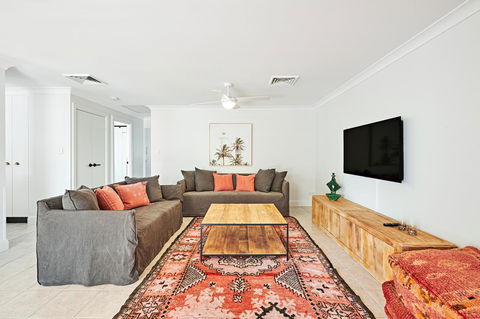 The Lord Byron - Foster Accommodation 28