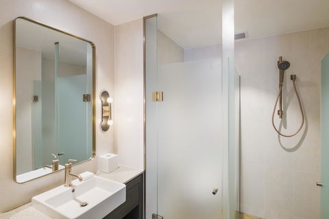 The William Inglis Mgallery - Foster Accommodation 40