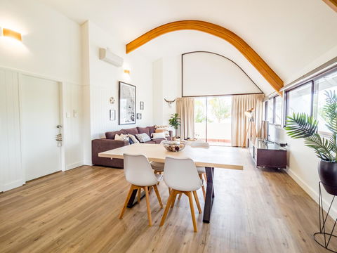 Waves Byron Bay - Foster Accommodation 4