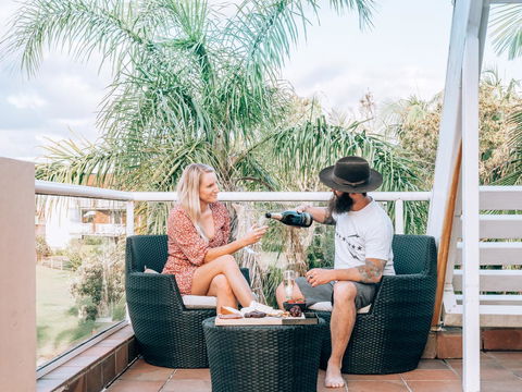 Waves Byron Bay - Foster Accommodation 11