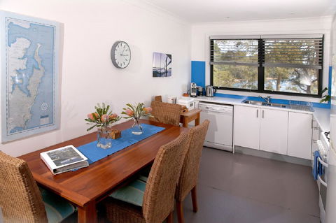 Refuge Cove On Pittwater - Foster Accommodation 8