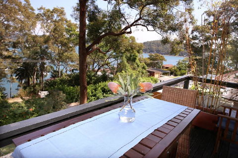 Refuge Cove On Pittwater - Foster Accommodation 4