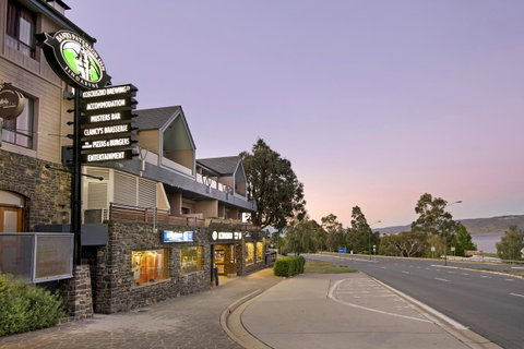 Banjo Paterson Inn - Foster Accommodation 0