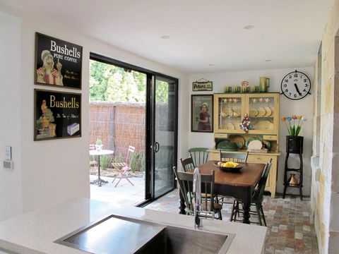 Apple Tree Cottage - Foster Accommodation 7