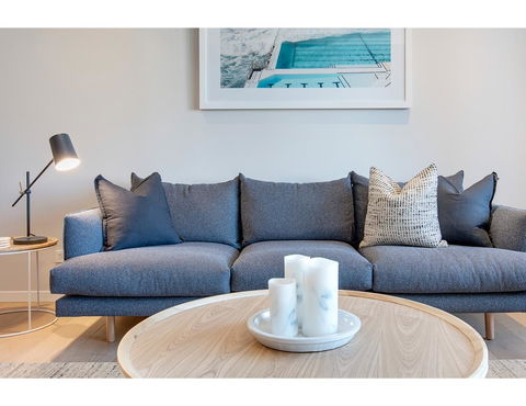 Oceanside Elegance At Superb Home Steps From Sand - Foster Accommodation 7