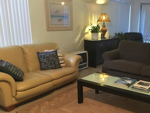 Yigala House - Foster Accommodation 6