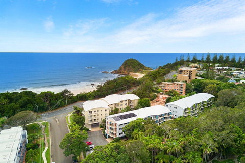 Flynns Beach Resort - Foster Accommodation 5