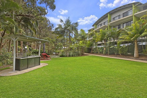 Flynns Beach Resort - Foster Accommodation 1