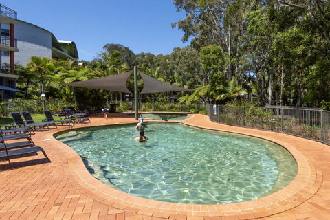 Flynns Beach Resort - Foster Accommodation 7