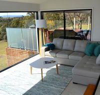 Wine Country Villas - Foster Accommodation