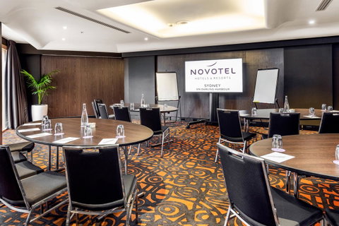 Novotel Sydney Darling Harbour - Foster Accommodation 18