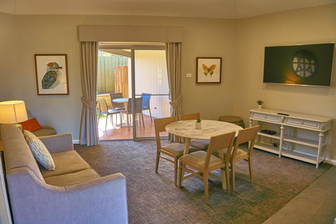 Hunter Oasis - Foster Accommodation 40
