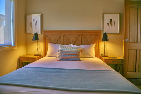 Hunter Oasis - Foster Accommodation 24