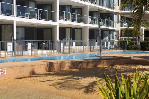 The Boathouse Resort Luxury Apartments - Foster Accommodation 11