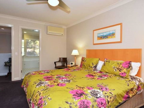 Villa 3br Chianti Villa Located Within Cypress Lakes Resort - Foster Accommodation 9