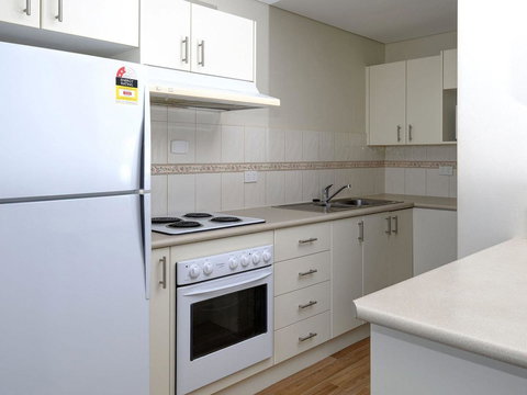 Ebbtide 27 - Foster Accommodation 9