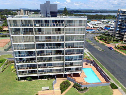 Ebbtide 27 - Foster Accommodation 5