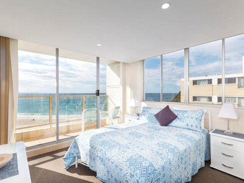 Ebbtide 27 - Foster Accommodation 0